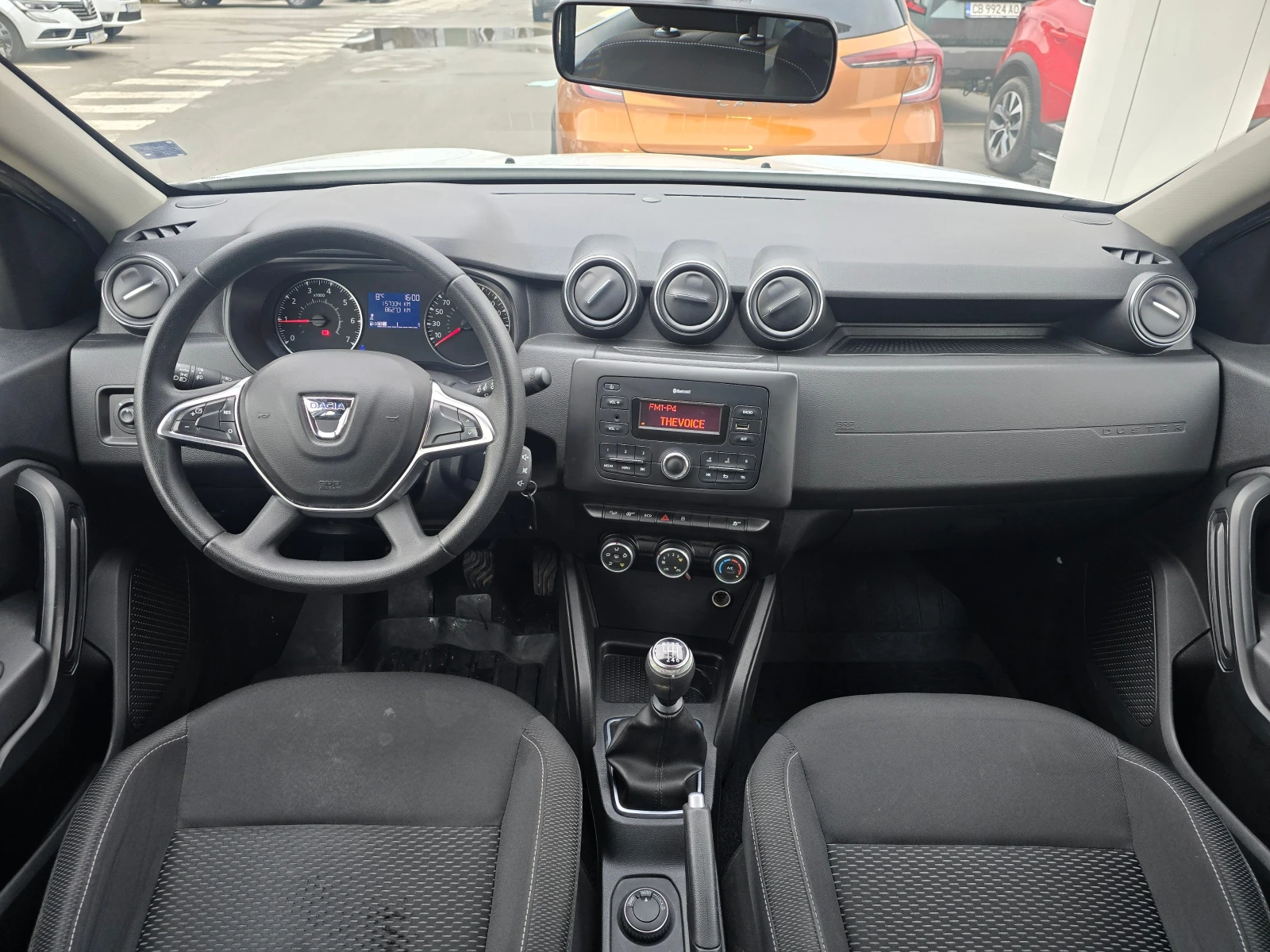 Dacia Duster 1.5 dCi 4X4 - изображение 8