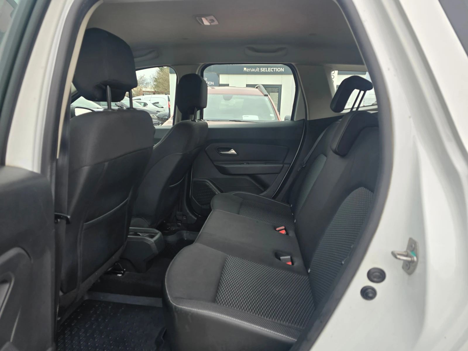 Dacia Duster 1.5 dCi 4X4 - изображение 7