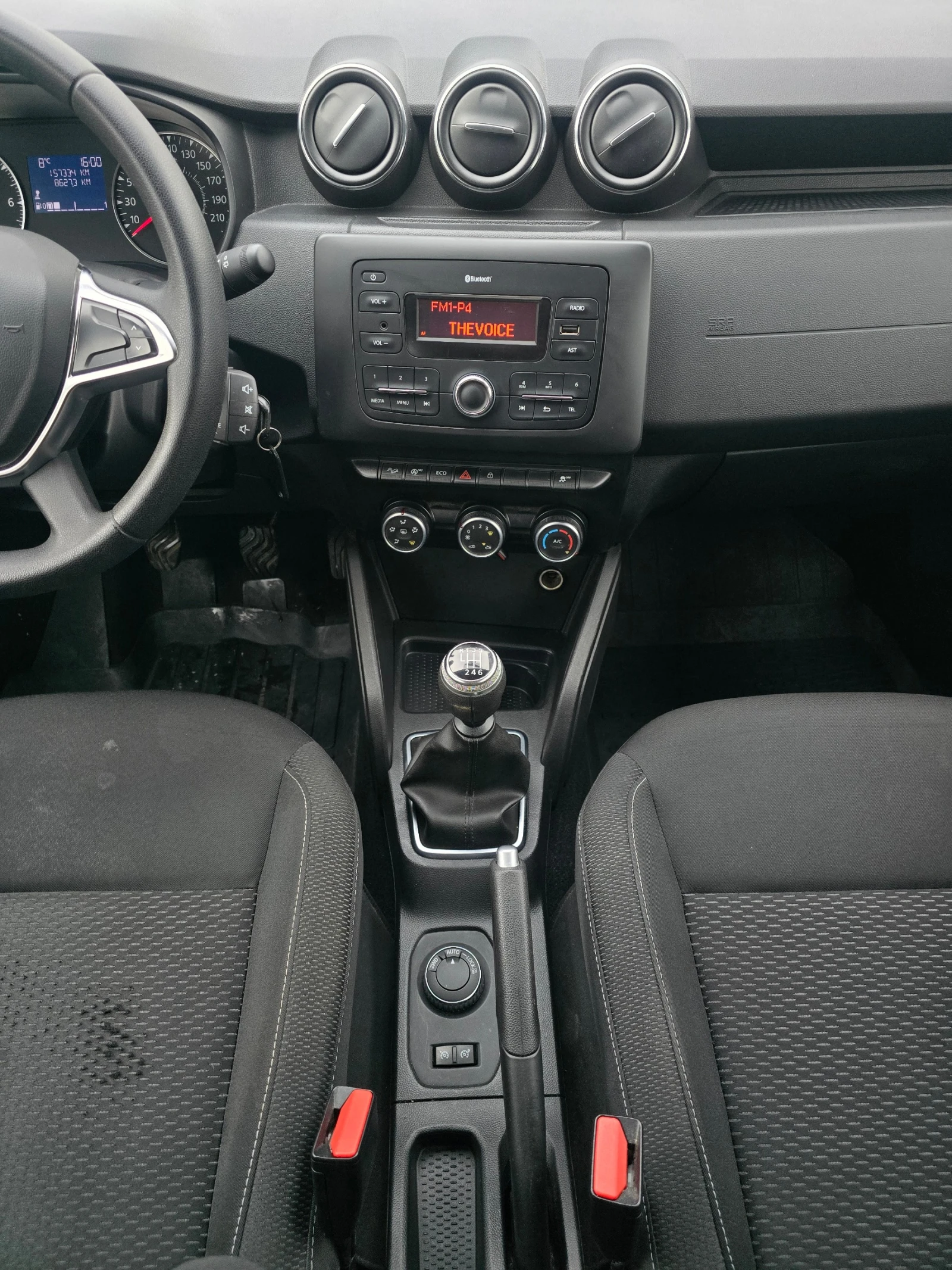 Dacia Duster 1.5 dCi 4X4 - изображение 9