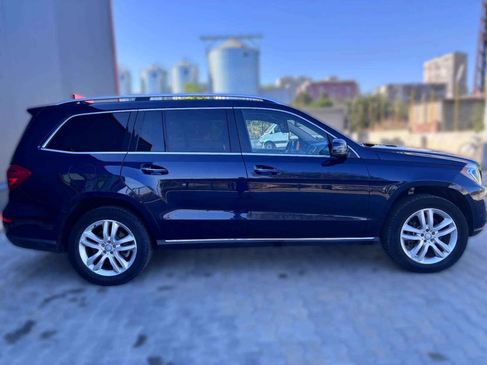 Mercedes-Benz GL 350  - изображение 3