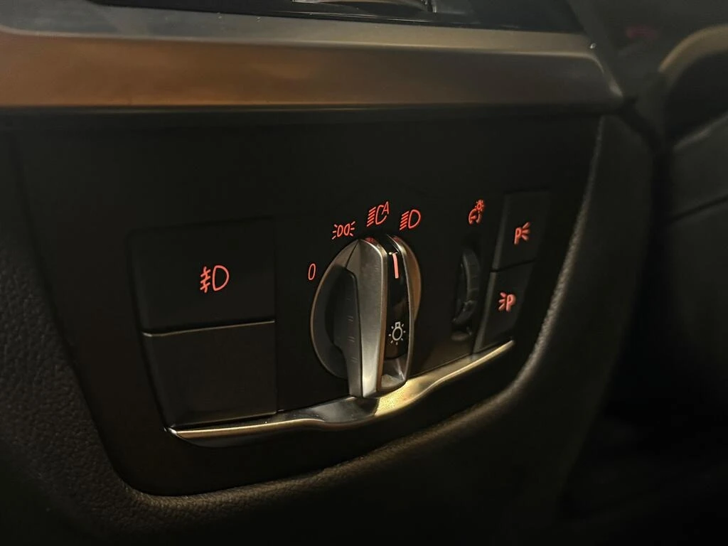 BMW X3 * xDrive30i/CLEAN CARFAX * CARFAX * ���� �� �� | Mobile.bg � ����������� 12