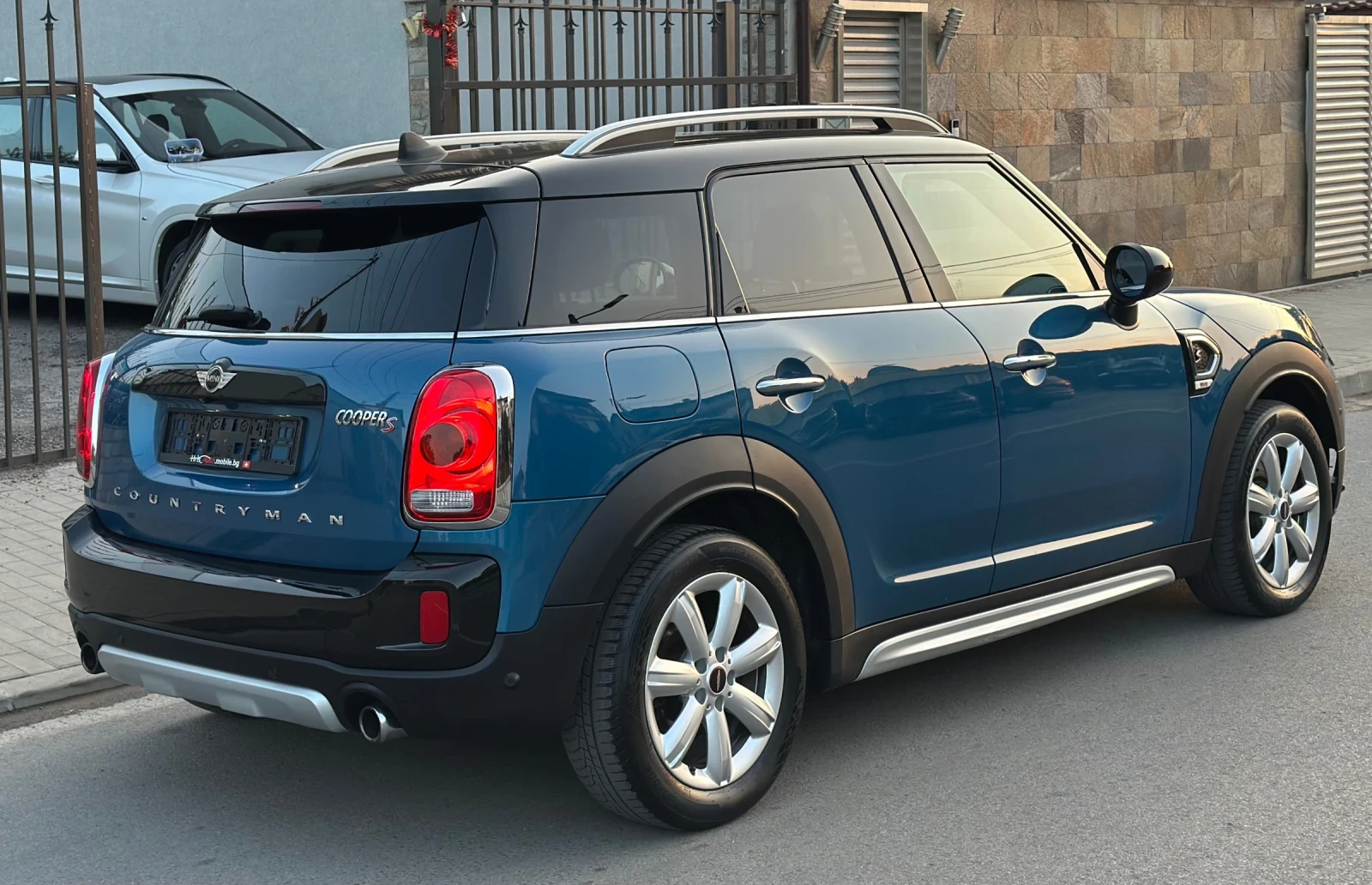 Mini Countryman S /4x4/Панорама/Кожа/Ел.Седалки/Швейцария - изображение 4