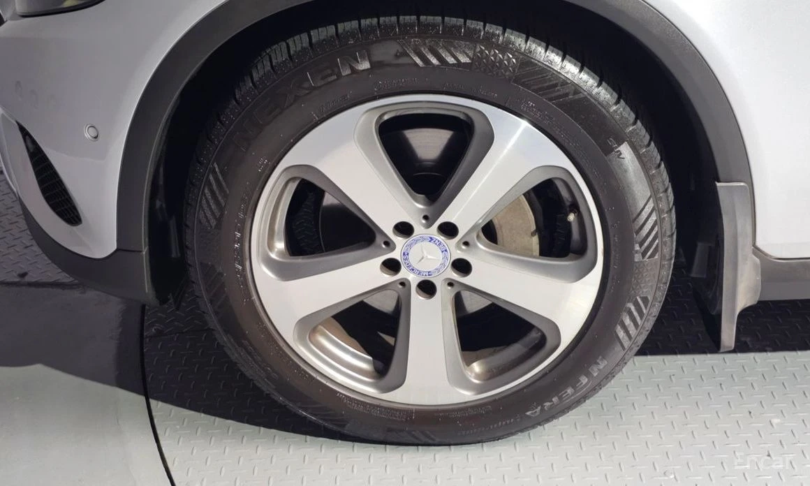 Mercedes-Benz GLC 220  - изображение 5