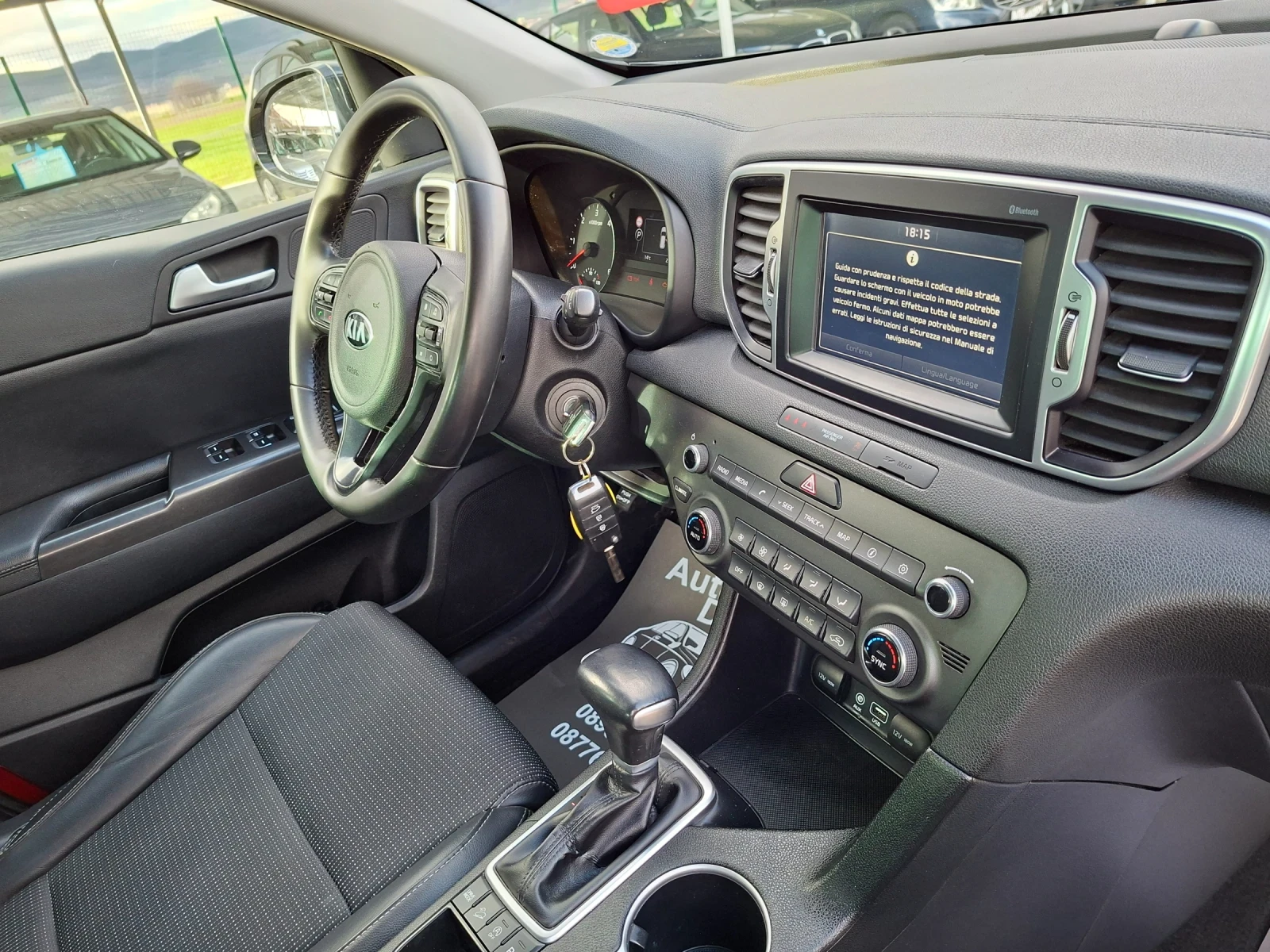 Kia Sportage 1, 7 crdi, снимка 15 - Автомобили и джипове - 54084292