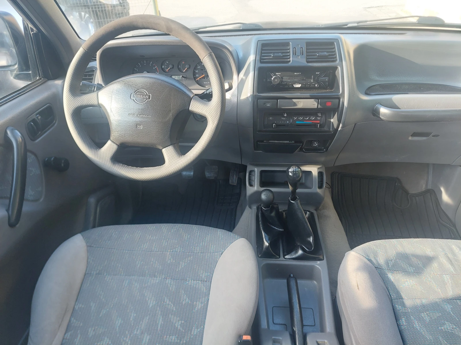 Nissan Terrano ТОП СЪСТОЯНИЕ, снимка 8 - Автомобили и джипове - 54293868