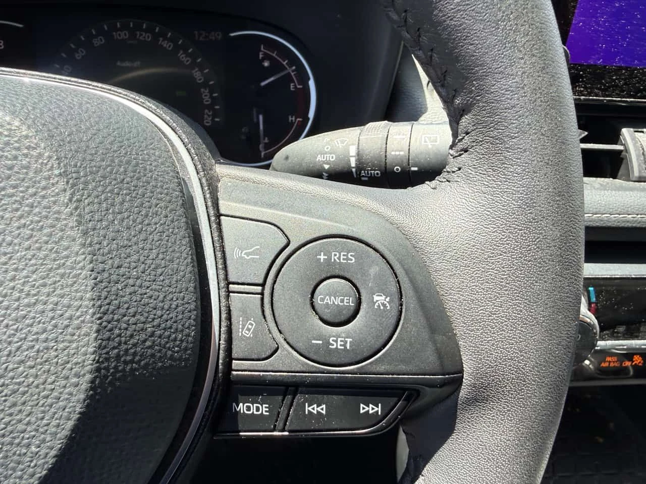 Toyota Rav4 * XLE * CARFAX * 2 КЛЮЧА * ПАНО * KEYLESS, снимка 14 - Автомобили и джипове - 54750450