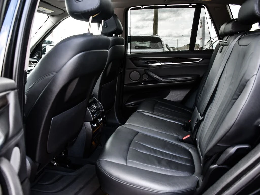 BMW X5 xDrive35i* АвтоКредит * (Цена до БГ), снимка 16 - Автомобили и джипове - 55530157