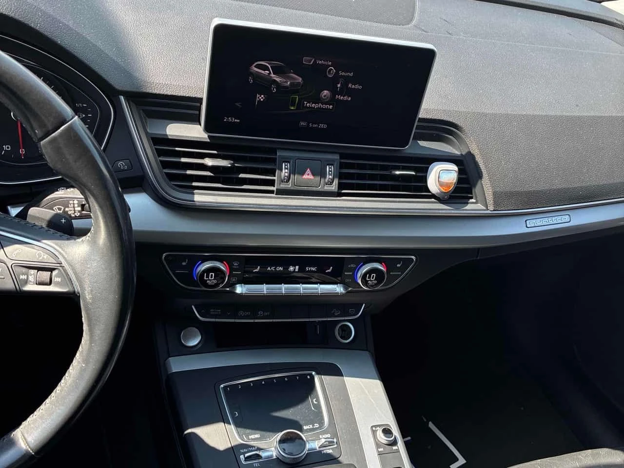 Audi Q5 * Komfort * ПОДГРЕВ* KEYLESS* PANORAMA* , снимка 9 - Автомобили и джипове - 55539449