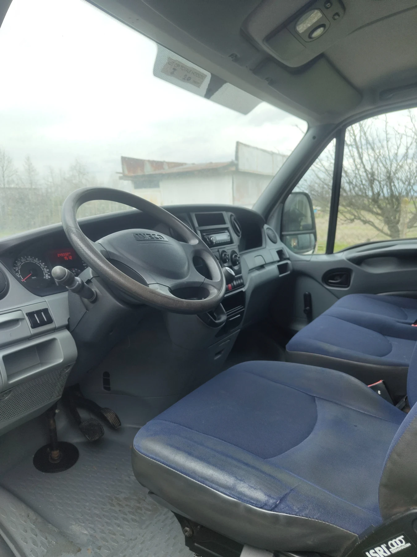 Iveco Daily 35S10, снимка 7 - Бусове и автобуси - 53969469