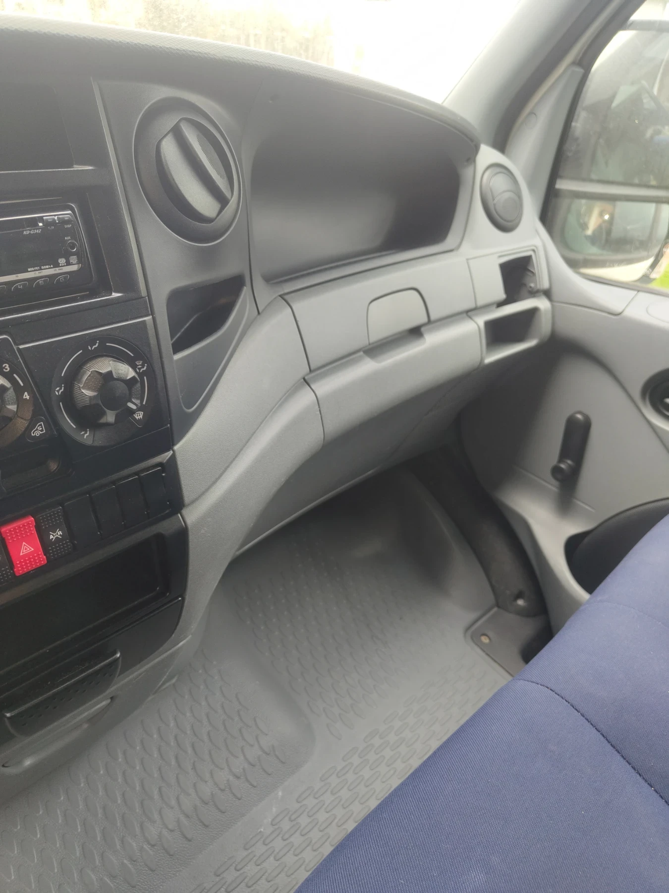 Iveco Daily 35S10, снимка 11 - Бусове и автобуси - 53969469