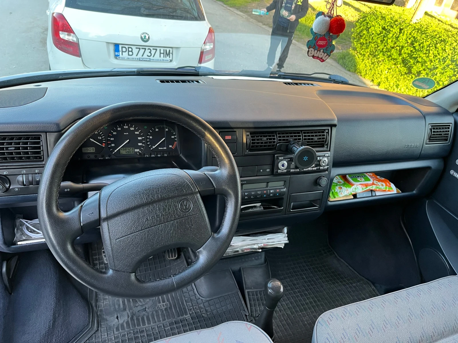 VW Caravelle Пътнически, снимка 11 - Бусове и автобуси - 54115272
