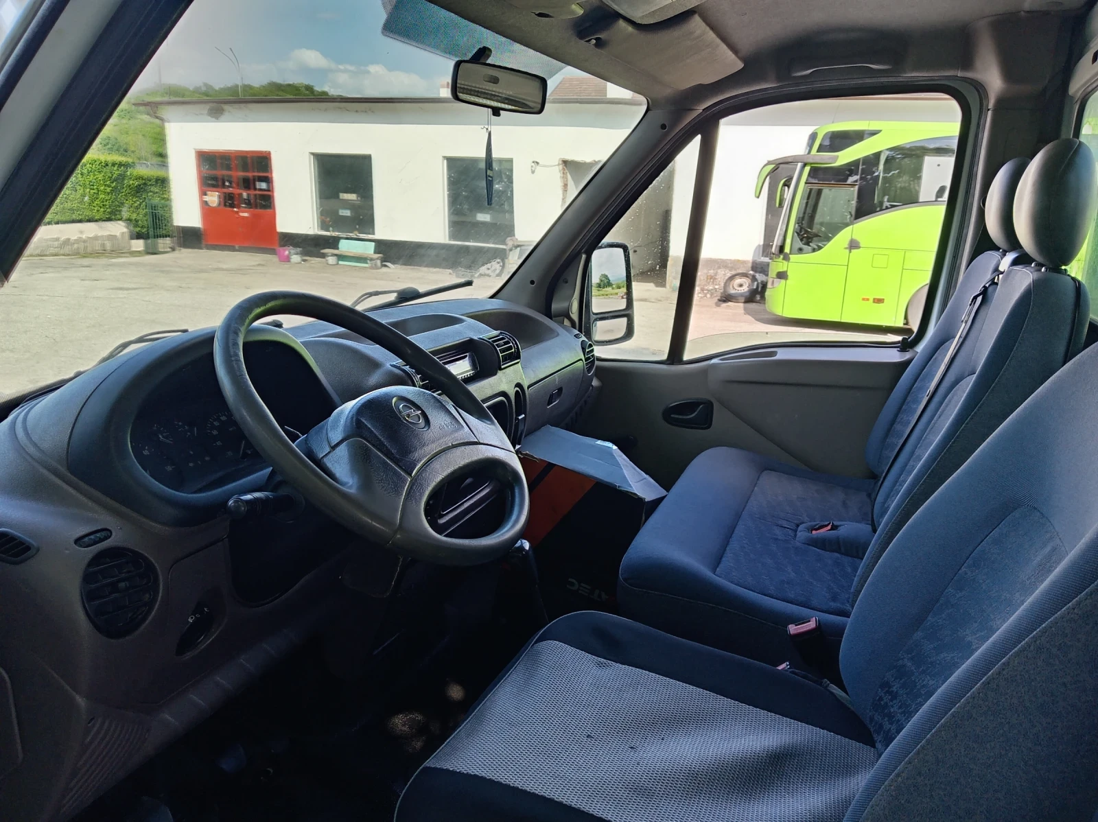 Opel Movano 2.2 дизел 177000км , снимка 9 - Бусове и автобуси - 54802363