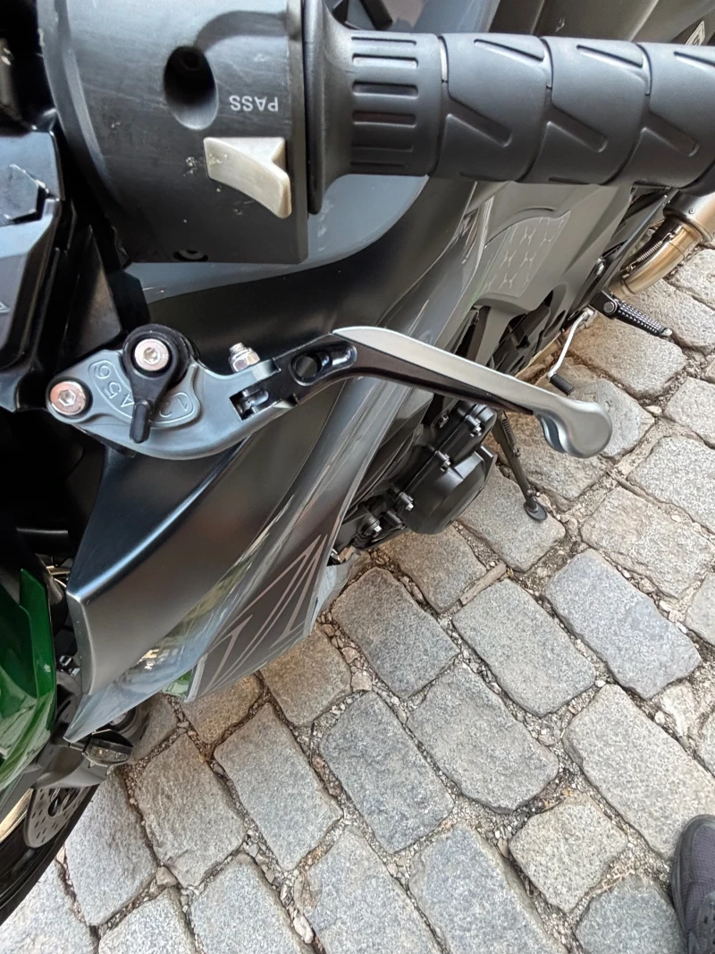 Kawasaki Zr ZR1000G R EDITION , снимка 7 - Мотоциклети и мототехника - 52887731