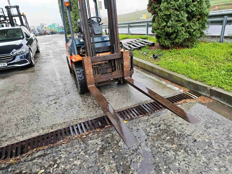 Мотокар Toyota Нов Внос 3 тона, 4метра, Автомат, снимка 6 - Индустриална техника - 51790867