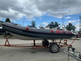 Надуваема лодка Bat Rib 440 + колесар, снимка 1 - Воден транспорт - 47168711