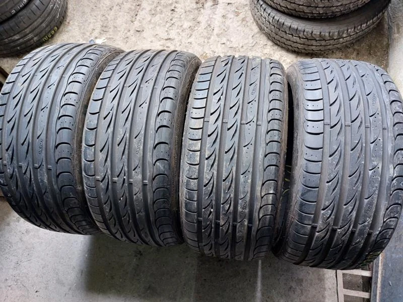 Гуми Летни 255/40R19, снимка 1 - Гуми и джанти - 37112391