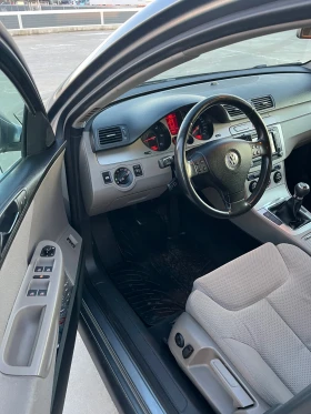 VW Passat 2.0TDI Highline * NAVI* MULTI Обслужена ТОП, снимка 9
