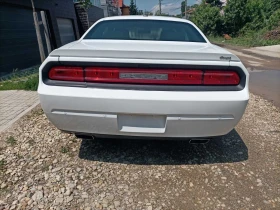Dodge Challenger HEMI V8 RT, снимка 4