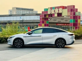 BYD HAN, снимка 3