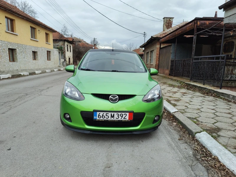 Mazda 2 1.3i, снимка 6 - Автомобили и джипове - 48246785