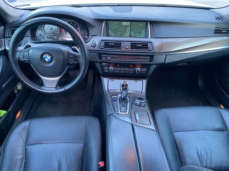 BMW 525 D-Xdrive-ФЕЙСЛИФТ-НАВИ-КОЖА-ПАНОРАМА-PDC-КАМЕРА, снимка 9 - Автомобили и джипове - 51538399