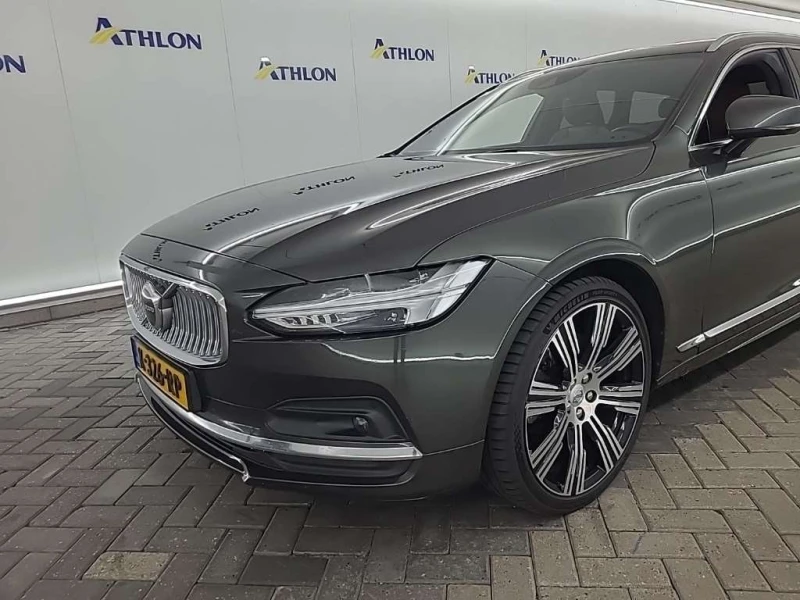 Volvo V90 B4, снимка 4 - Автомобили и джипове - 52259119