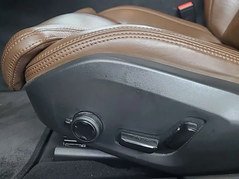 Volvo V90 B4, снимка 15 - Автомобили и джипове - 52259119