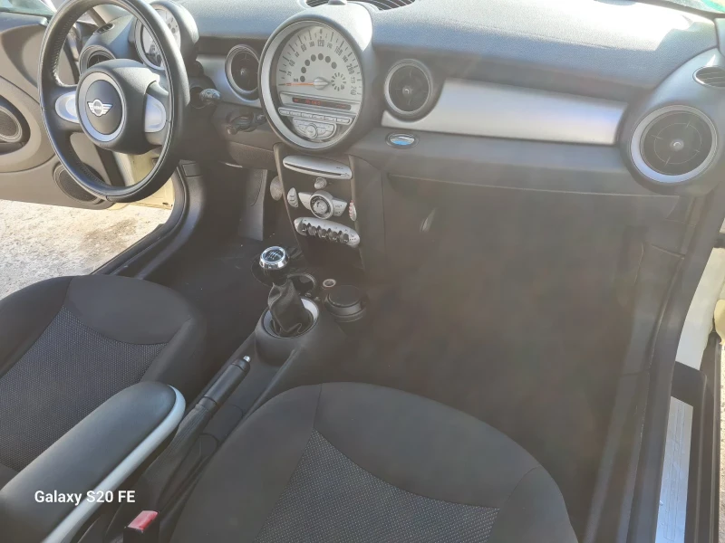 Mini One 1.6i FACE! Панорама! Германия!, снимка 13 - Автомобили и джипове - 52944547