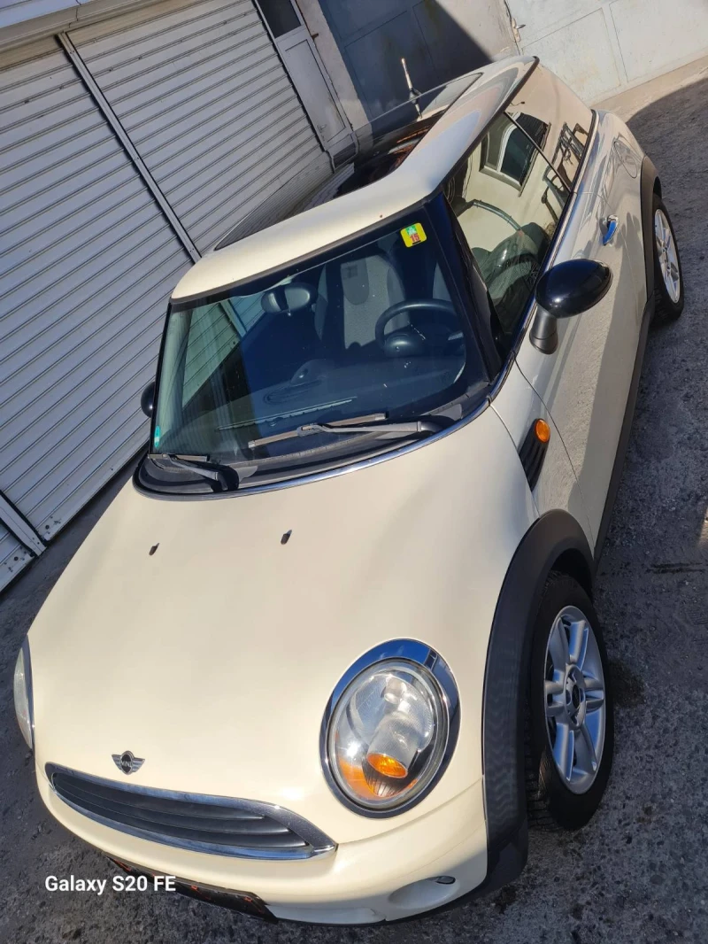 Mini One 1.6i FACE! Панорама! Германия!, снимка 2 - Автомобили и джипове - 52944547