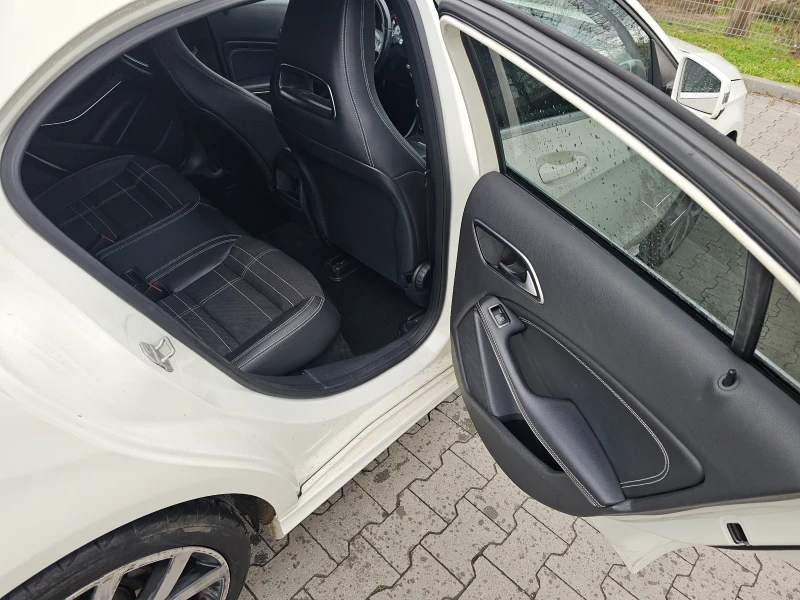 Mercedes-Benz 180 Мецедес Бенц, снимка 7 - Автомобили и джипове - 53428246