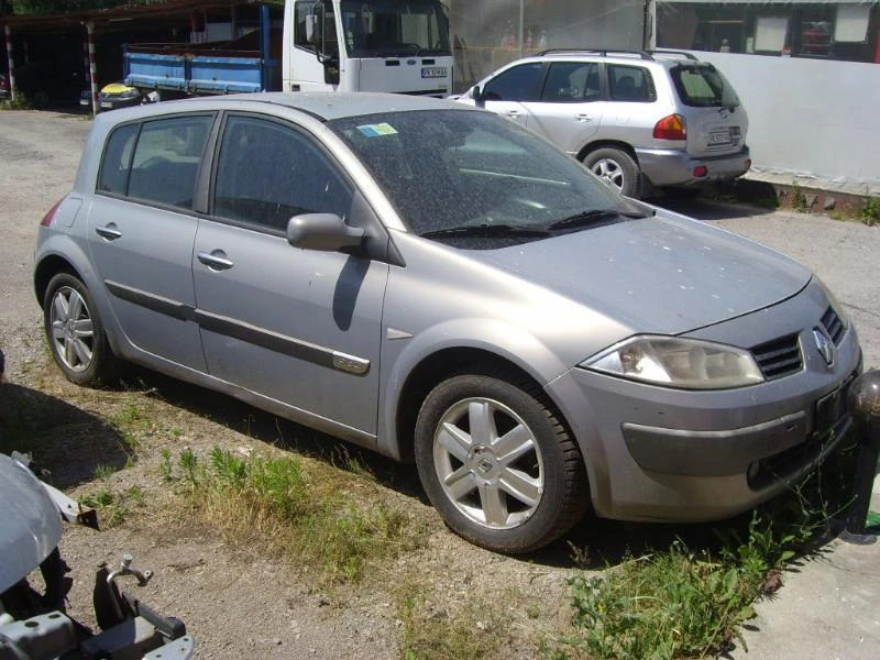 Renault Megane 1.9MN.ZAPAZEN ZA 4ASTI, снимка 2 - Автомобили и джипове - 47204042