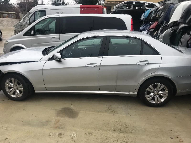 Mercedes-Benz E 350 3.5 CDI 2.2 CDI 2 Броя, снимка 6 - Автомобили и джипове - 23964200