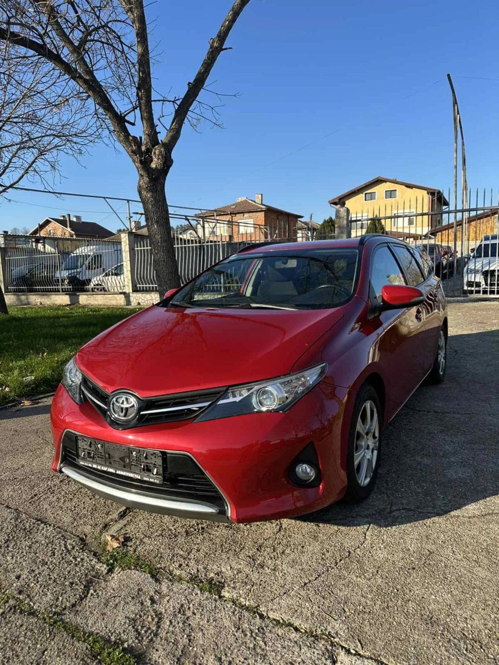 Toyota Auris, снимка 1