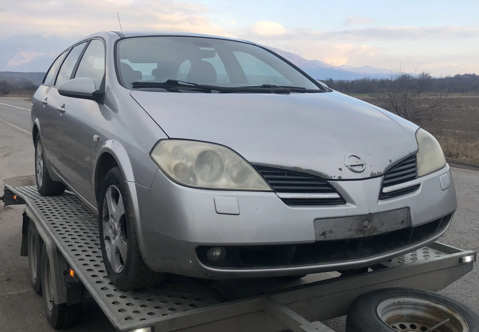 Nissan Primera 1.8 i и 2.0 i  - [1] 