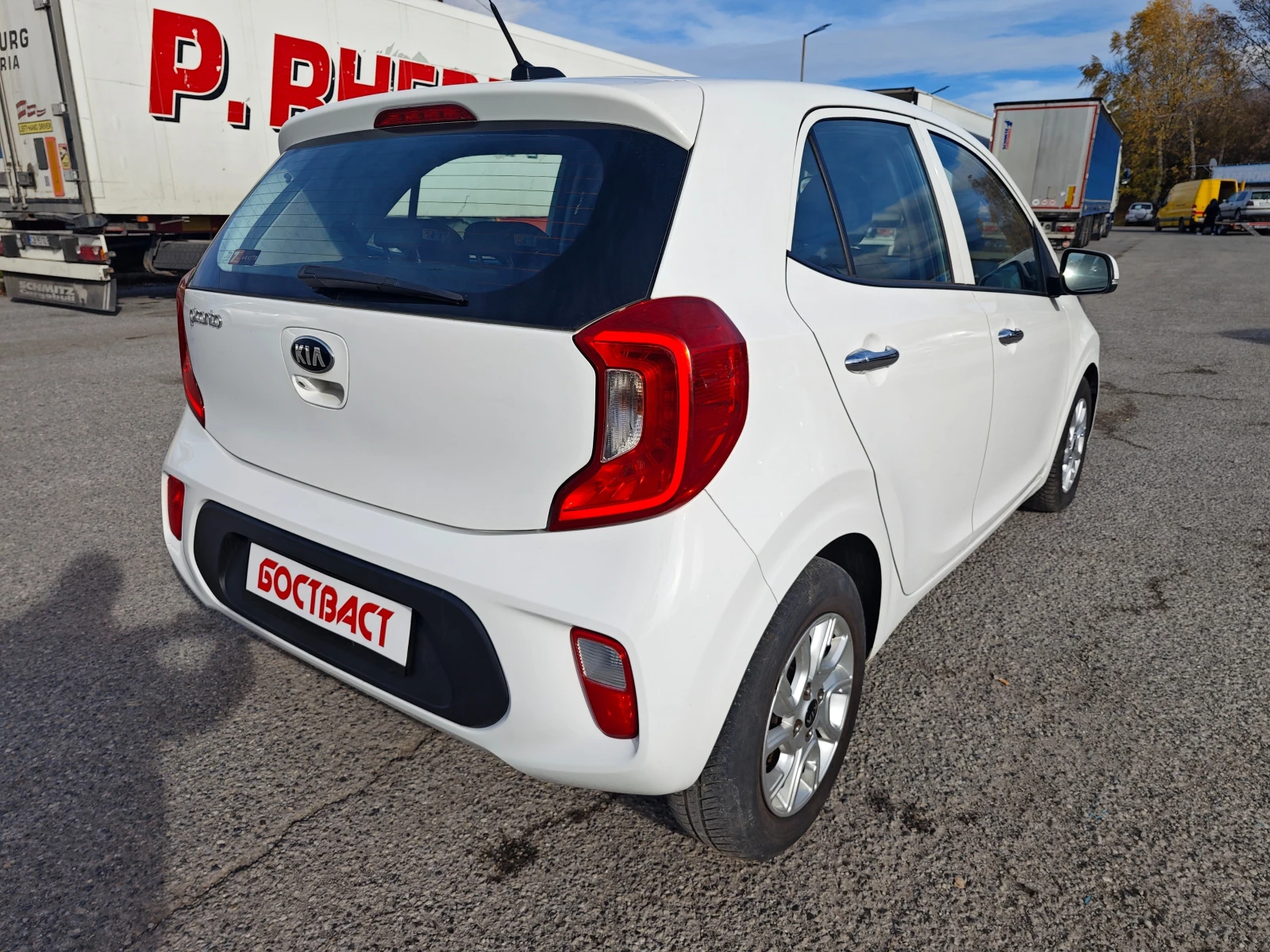 Kia Picanto 1, 0i Navi/Led/Cam - изображение 5