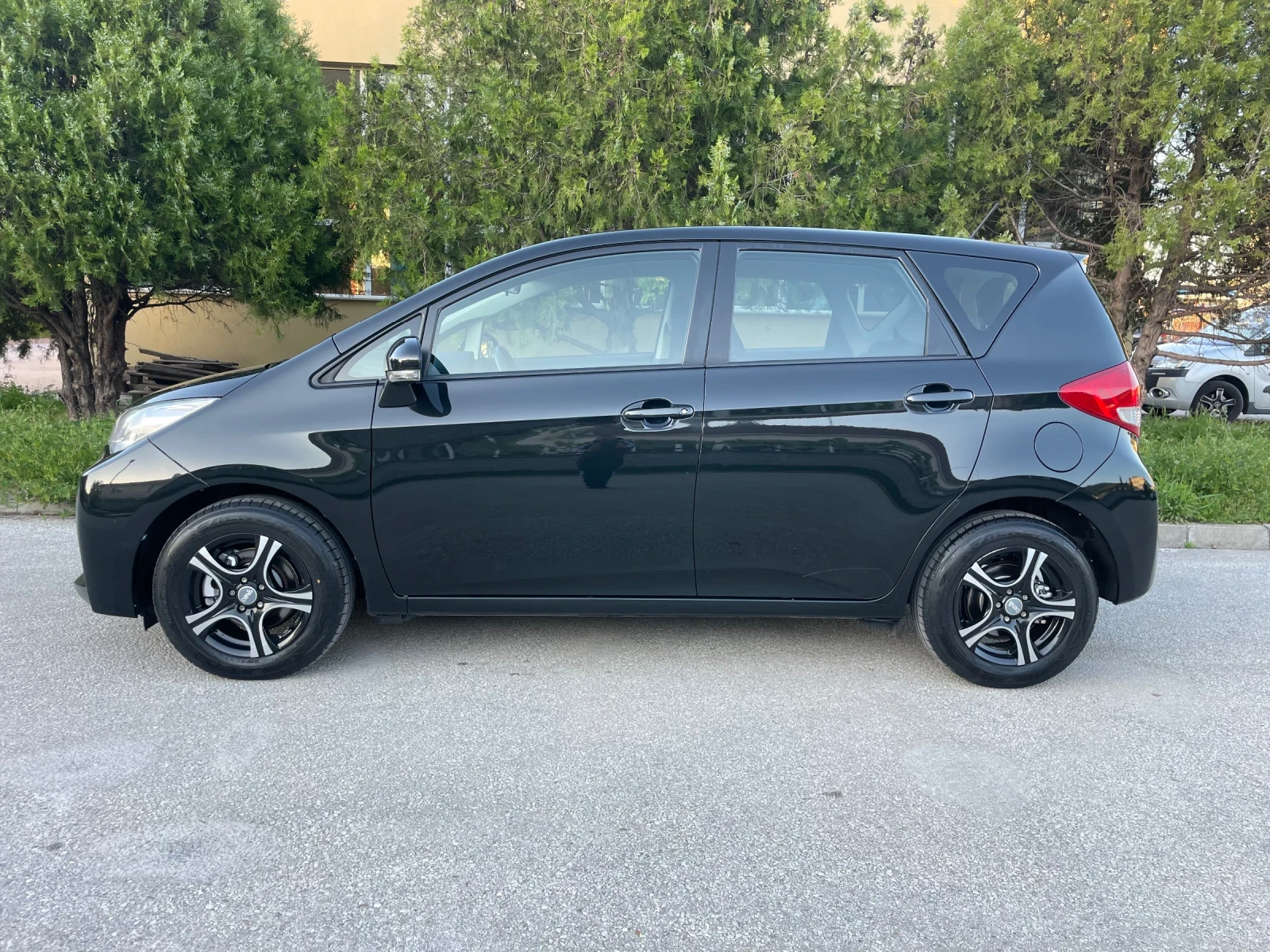 Subaru Trezia 1.4D4-D 90 к.с. EURO5 ГЕРМАНИЯ - изображение 2