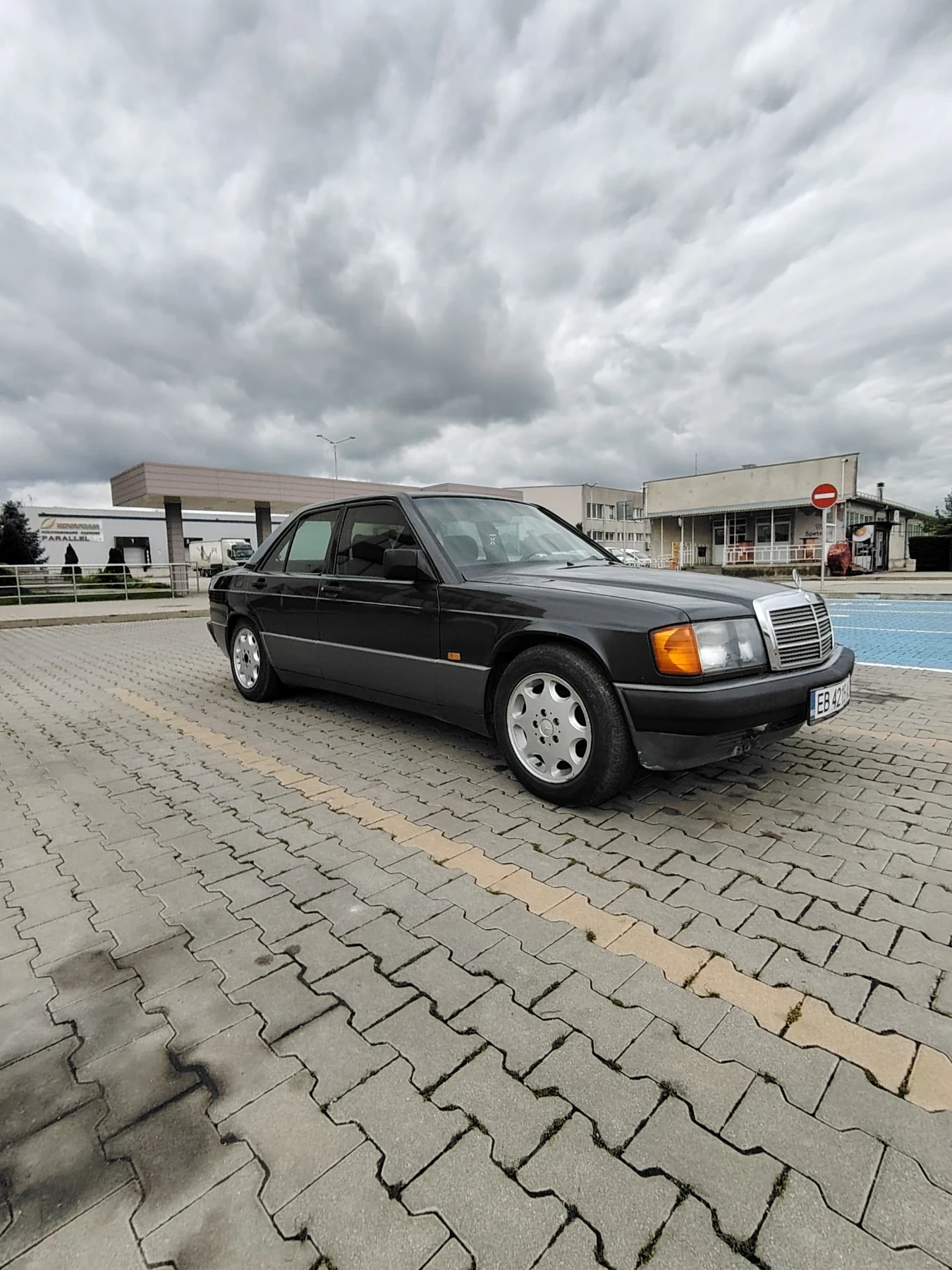 Mercedes-Benz 190  - изображение 9
