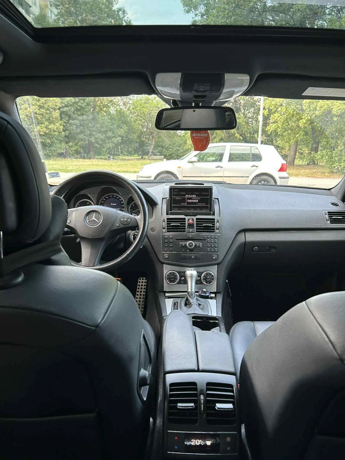 Mercedes-Benz C 320  - изображение 6