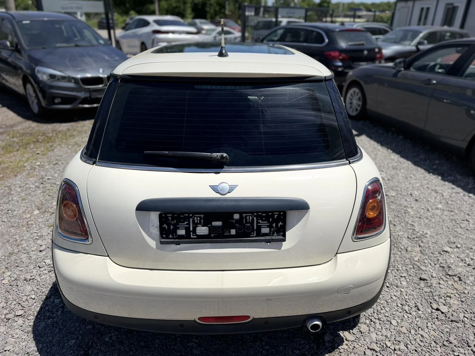 Mini One 1.6i FACE! Панорама! Германия!, снимка 5 - Автомобили и джипове - 52944547