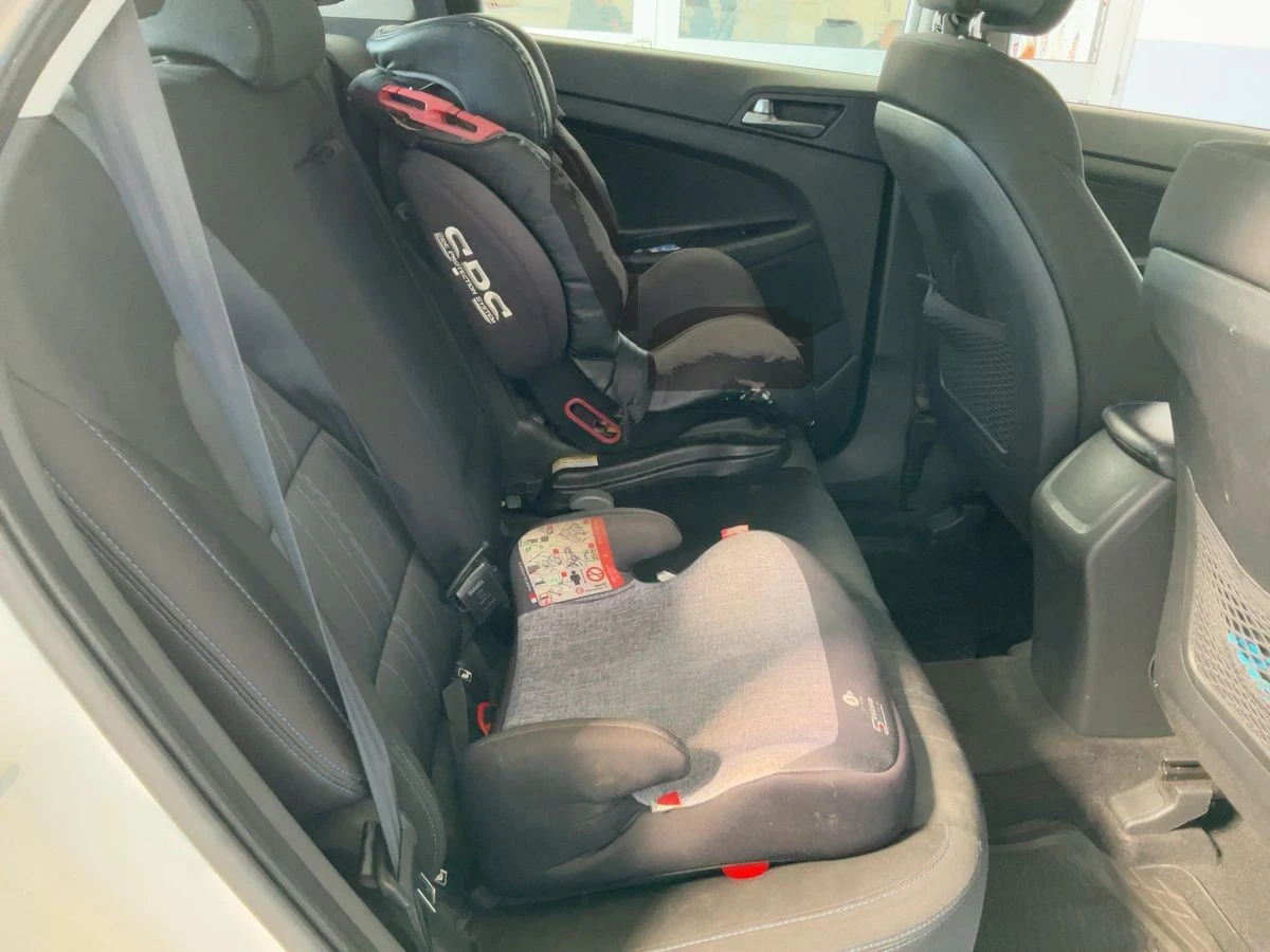 Hyundai Tucson 1.6* ГАЗ-GPL* НАВИГАЦИЯ* ЕВРО* 6* * * , снимка 8 - Автомобили и джипове - 53769723