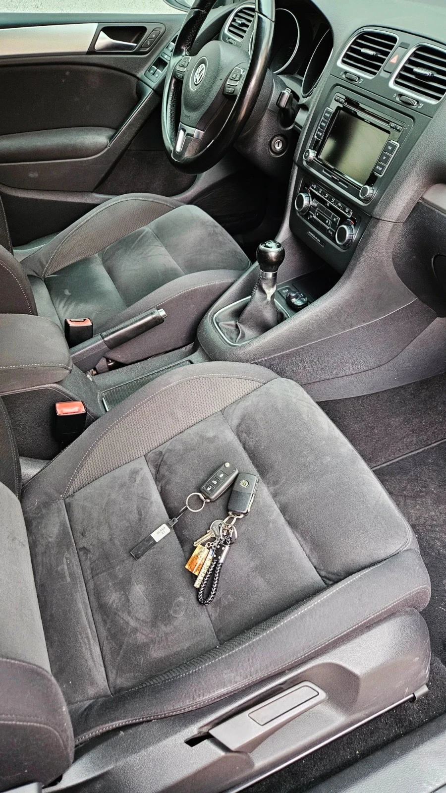 VW Golf, снимка 12 - Автомобили и джипове - 53845767