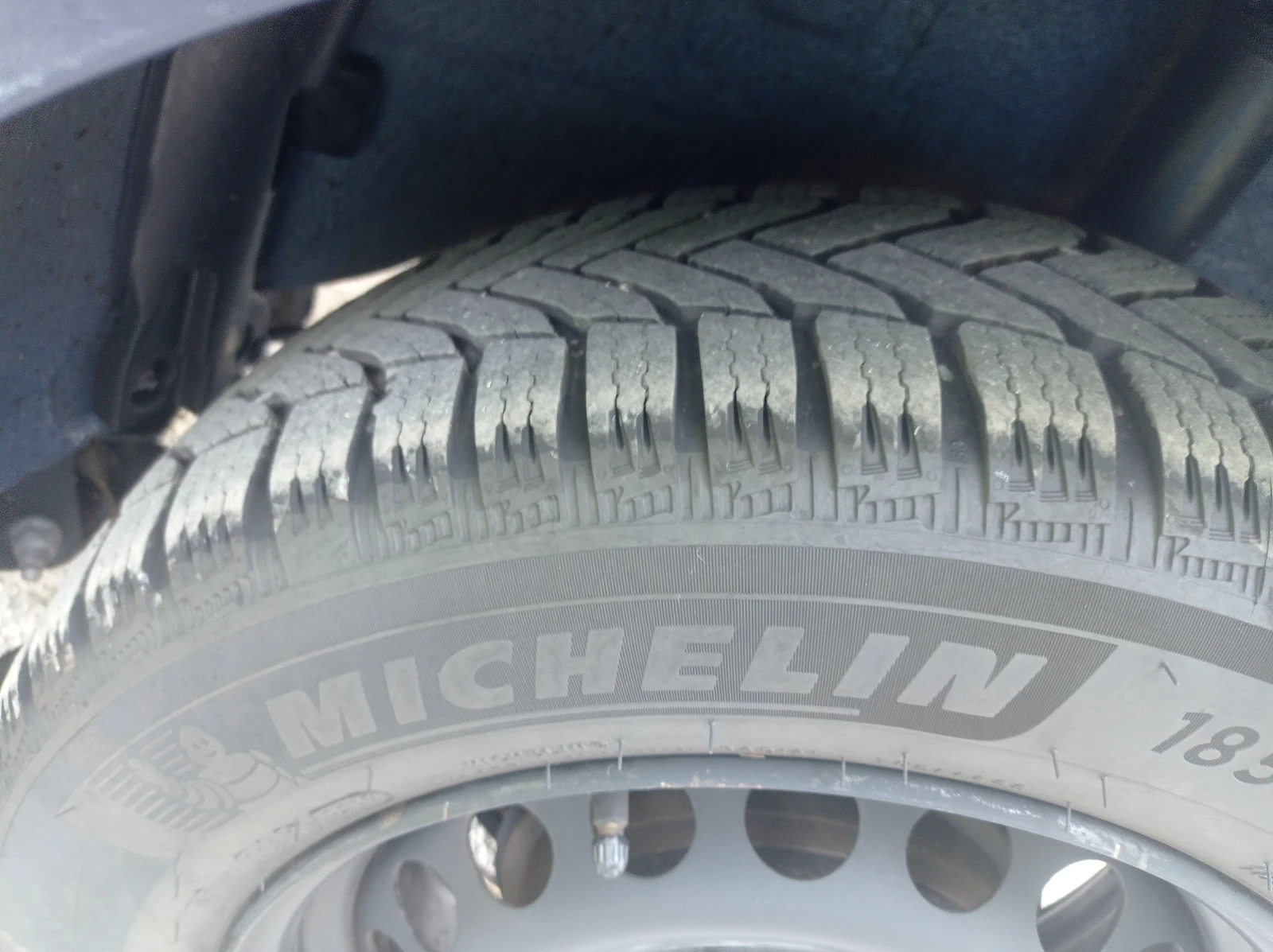 Dacia Sandero 1.0.Газов Инж., снимка 3 - Автомобили и джипове - 54095466