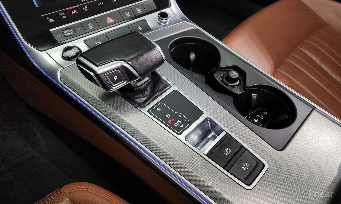 Audi A6 * QUATTRO* 45TFSI* ДИГ* ТАБЛО* КАМЕРИ* 360* , снимка 11 - Автомобили и джипове - 54139687