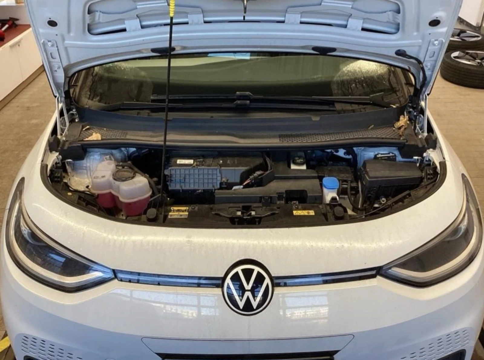 VW ID.3 Pro Perform62 Kwh.150kw.Kamera.Led.Navi Termopompa, снимка 5 - Автомобили и джипове - 54316280