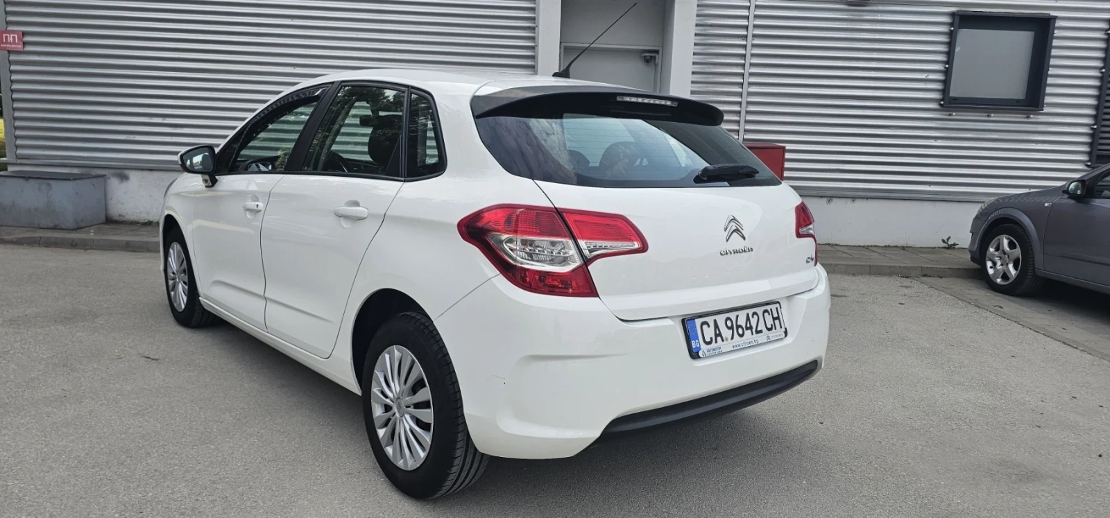 Citroen C4 1.6 HDi 92 к.с. ТОП СЪСТОЯНИЕ, снимка 8 - Автомобили и джипове - 54623200