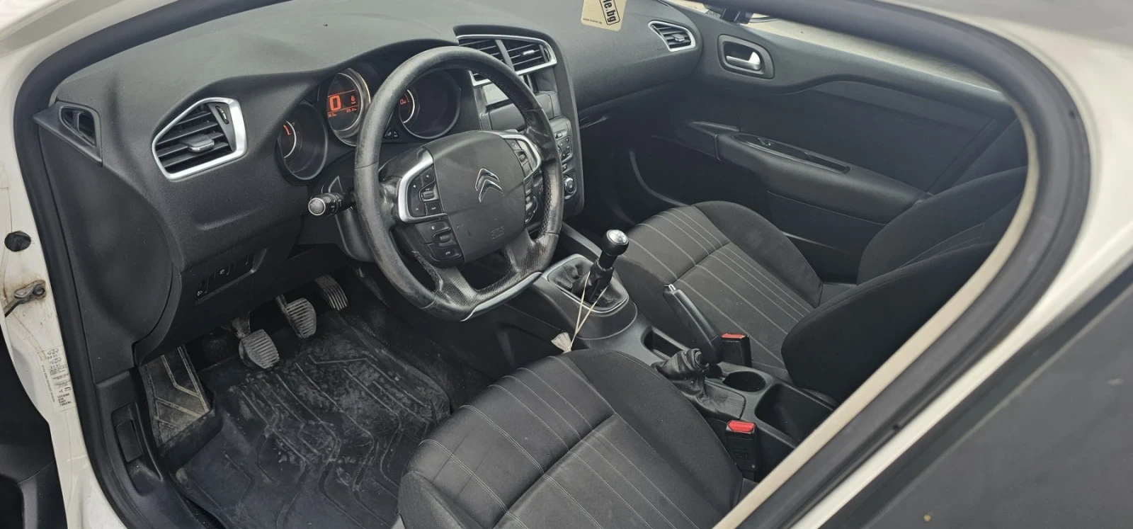 Citroen C4 1.6 HDi 92 к.с. ТОП СЪСТОЯНИЕ, снимка 11 - Автомобили и джипове - 54623200