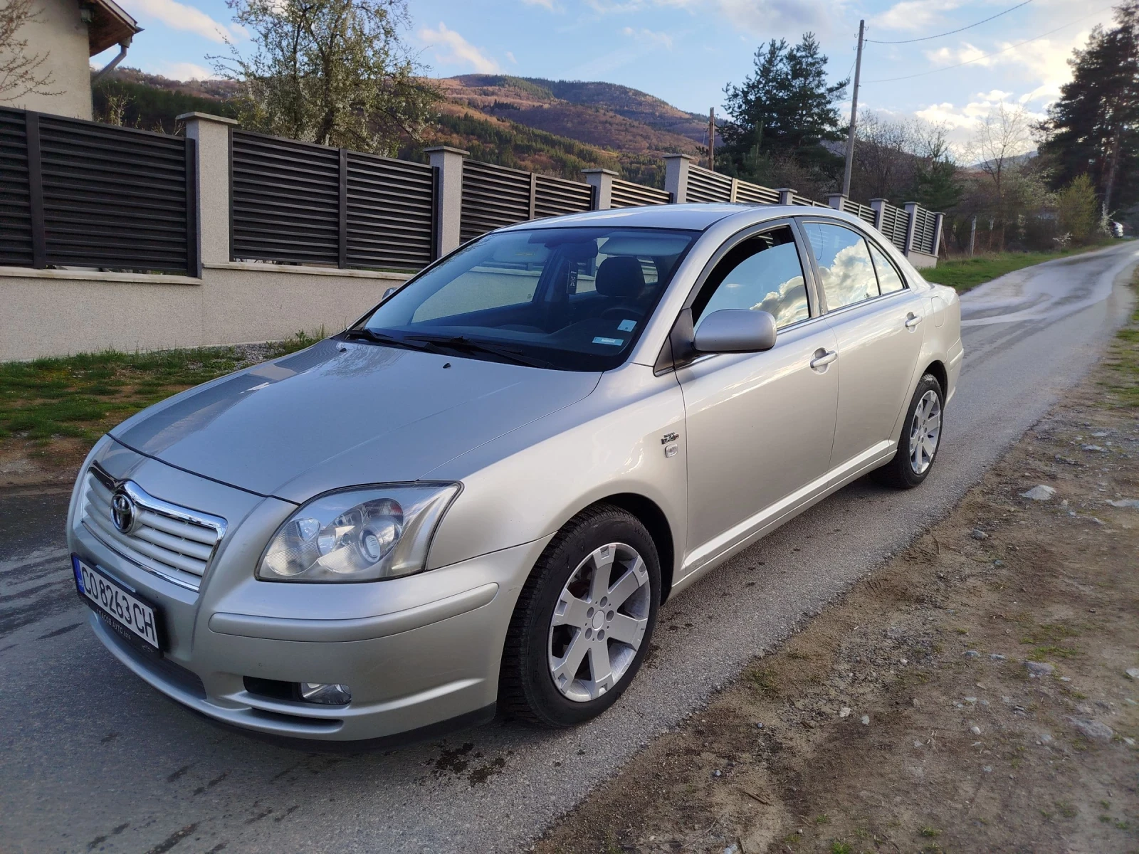 Toyota Avensis 2.0 D4D. 116, снимка 12 - Автомобили и джипове - 54728859