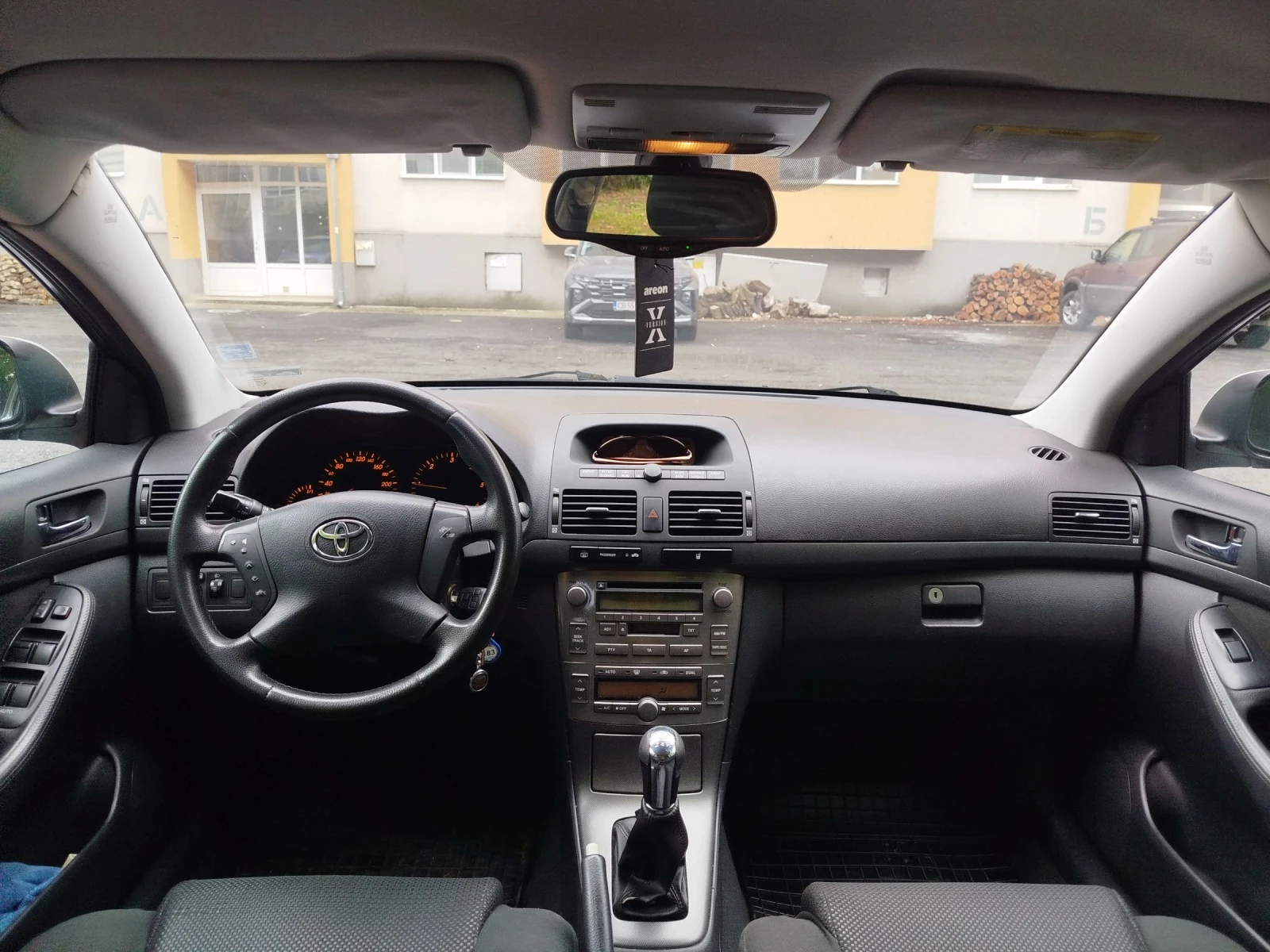 Toyota Avensis 2.0 D4D. 116, снимка 8 - Автомобили и джипове - 54728859