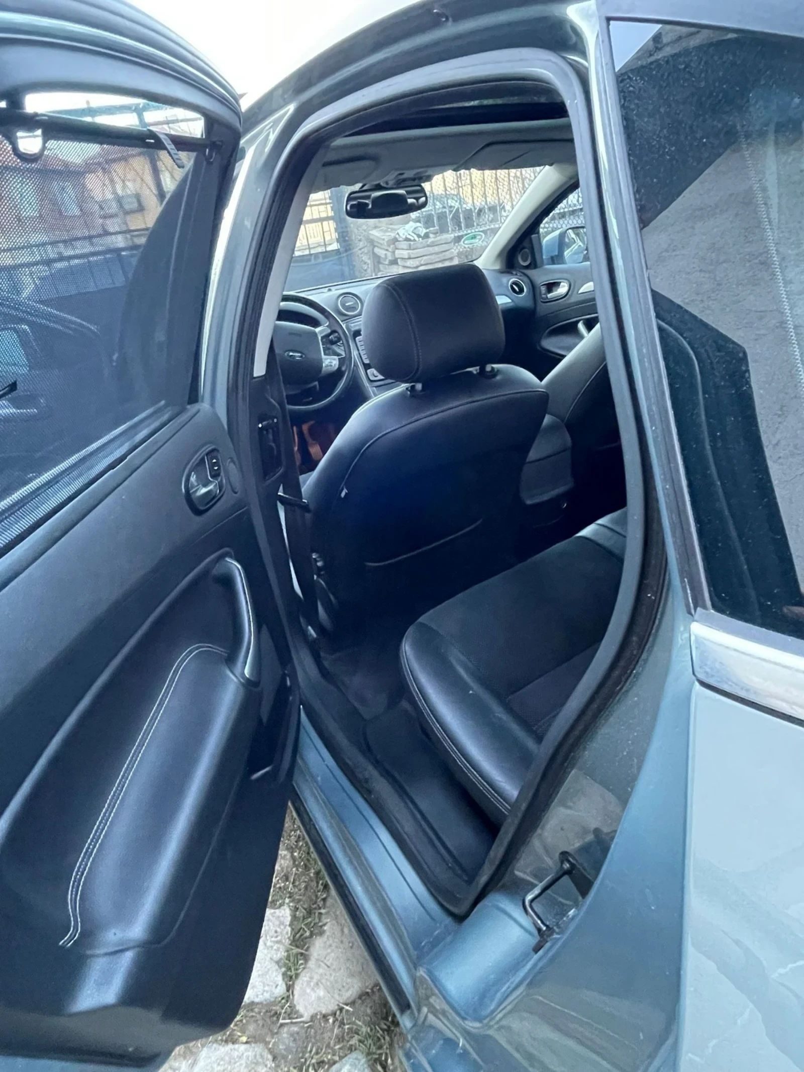 Ford Mondeo 2.5T V5, снимка 13 - Автомобили и джипове - 54802909