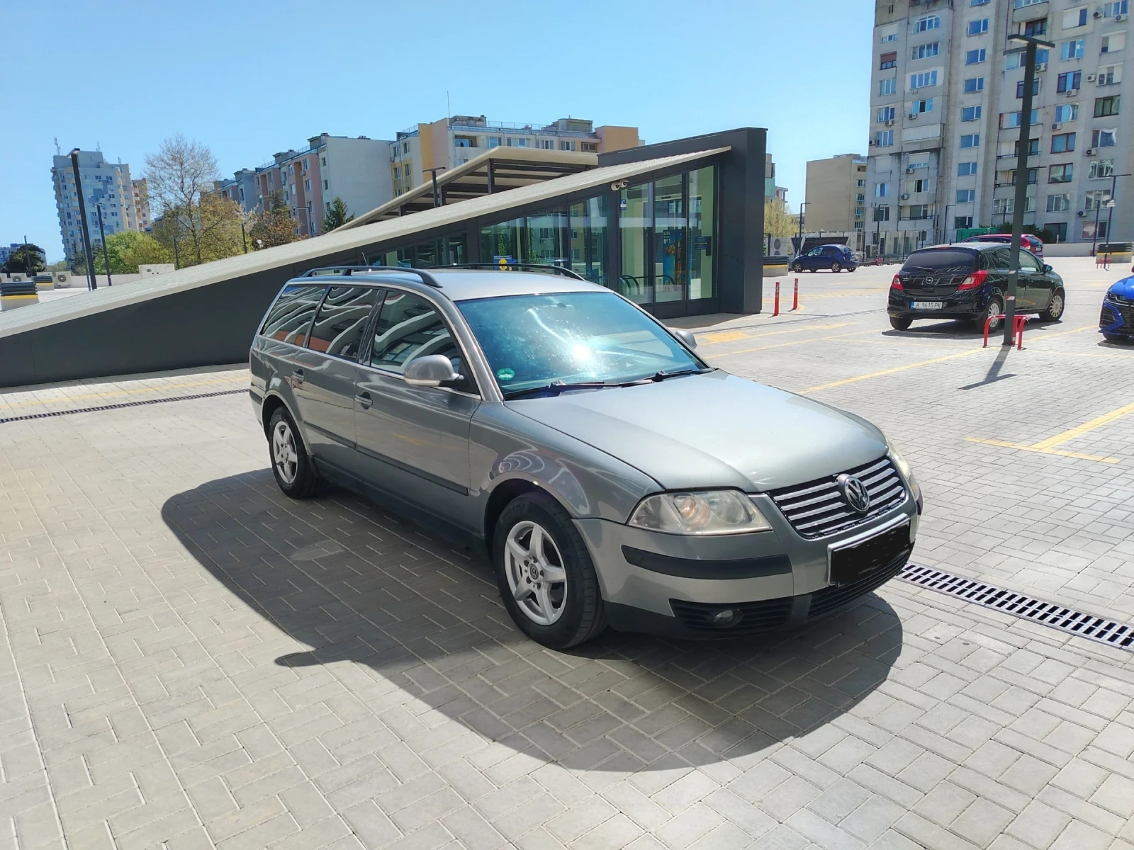 VW Passat 1.9tdi 101, снимка 2 - Автомобили и джипове - 54879574